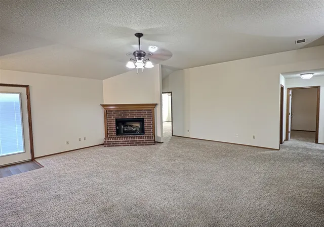 Photo 2 of Sale Pending at 10916 E 118th Court, Collinsville, OK 74021 | MLS# 2630082 | Listing updated on 2026-08-20