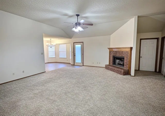 Photo 3 of Sale Pending at 10916 E 118th Court, Collinsville, OK 74021 | MLS# 2630082 | Listing updated on 2026-08-20