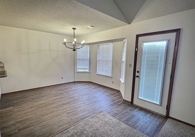Photo 4 of Sale Pending at 10916 E 118th Court, Collinsville, OK 74021 | MLS# 2630082 | Listing updated on 2026-08-20