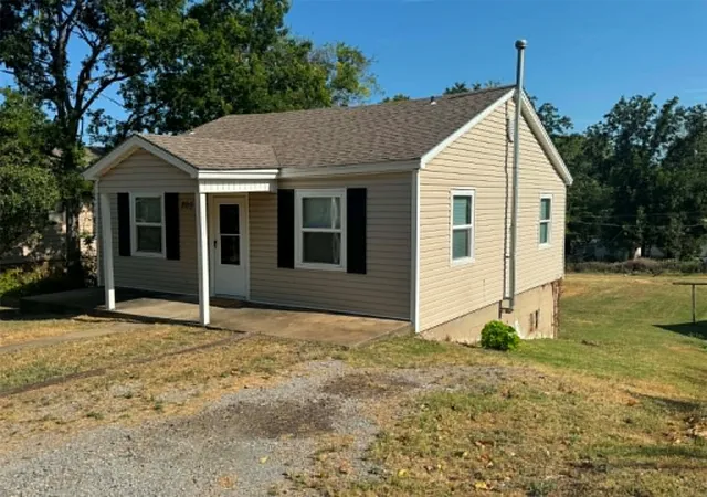 Photo 3 of Sale Pending at 205 E Harrison, Mc Alester, OK 74501 | MLS# 2630083 | Listing updated on 2026-08-21