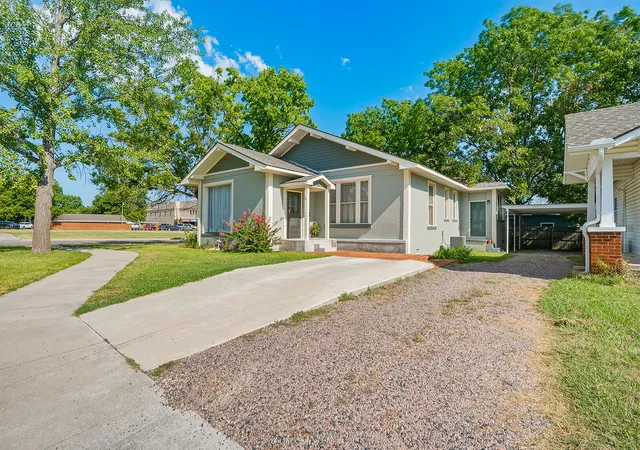 Photo 2 of Single family home for sale at 100 East 16th, Ada, OK 74820 | MLS# 2629894 | Listing updated on 2026-08-20