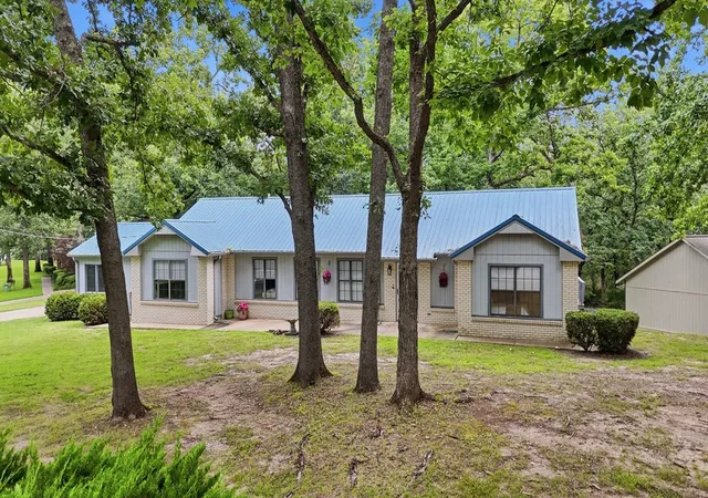 Photo 3 of Single family home for sale at 31680 S 602 Road, Grove, OK 74344 | MLS# 2629962 | Listing updated on 2026-08-20