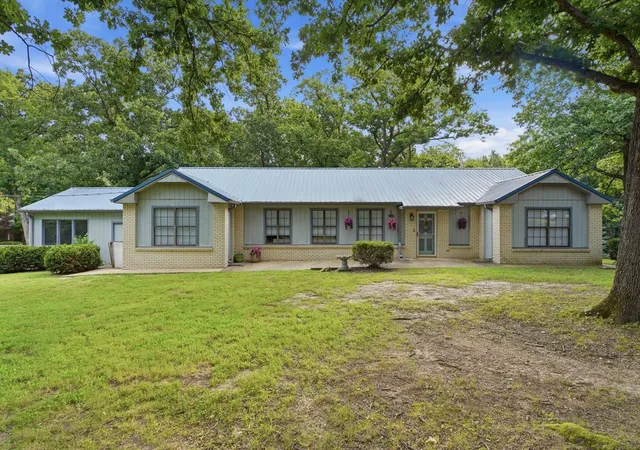 Photo 3 of Single family home for sale at 31680 S 602 Road, Grove, OK 74344 | MLS# 2629962 | Listing updated on 2026-08-20