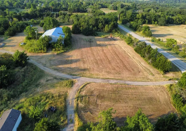 Photo 1 of Sale Pending at 2 S Highway 99 Rd, Hallett, OK 74034 | MLS# 2629308 | Listing updated on 2026-09-17