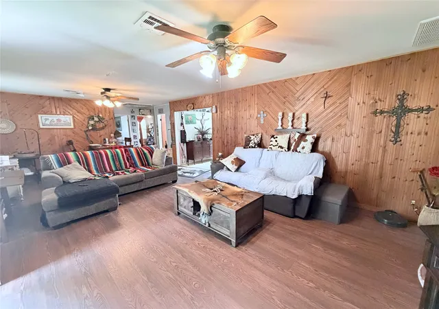 Photo 4 of Single family home for sale at 617 W 7th Street, Kiowa, OK 74553 | MLS# 2630091 | Listing updated on 2026-08-20