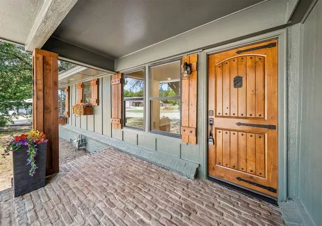 Photo 3 of Single family home for sale at 108 Highland, Pauls Valley, OK 73075 | MLS# 2630007 | Listing updated on 2026-08-20