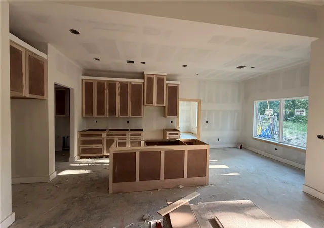 Photo 2 of Single family home for sale at 4354 S Waco Ave, Tulsa, OK 74107 | MLS# 2630111 | Listing updated on 2026-08-24