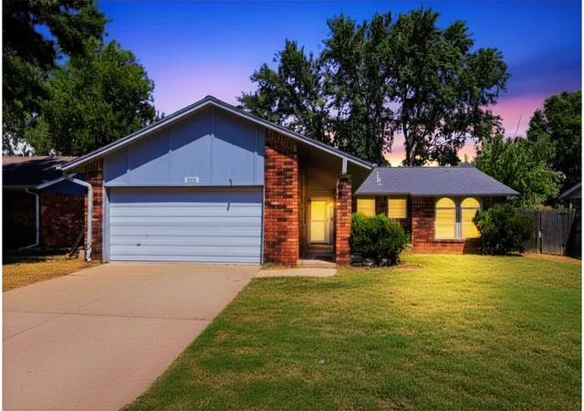 Photo 1 of Single family home for sale at 1000 W Nashville St, Broken Arrow, OK 74012 | MLS# 2630098 | Listing updated on 2026-08-28