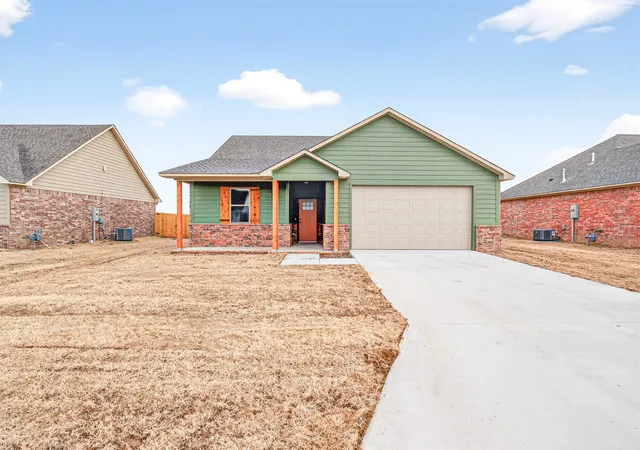 Photo 2 of Single family home for sale at 124 Countryside Way, Pocola, OK 74902 | MLS# 2630118 | Listing updated on 2026-08-25