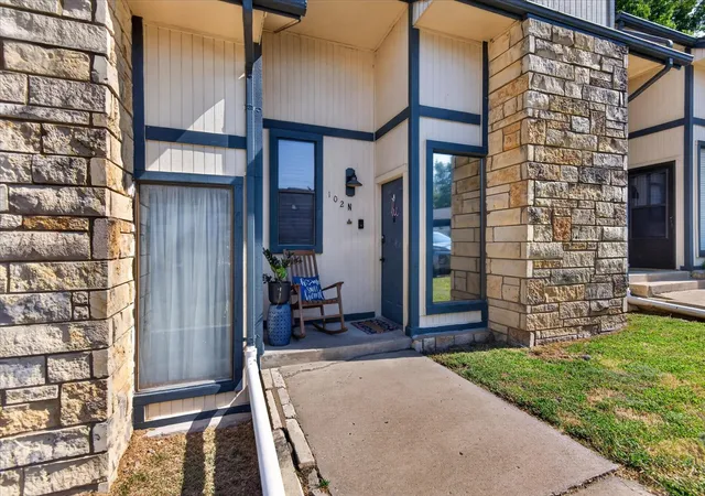 Photo 2 of Condo for sale at 5273 Nowata Rd #N-102, Bartlesville, OK 74006 | MLS# 2630038 | Listing updated on 2026-08-20