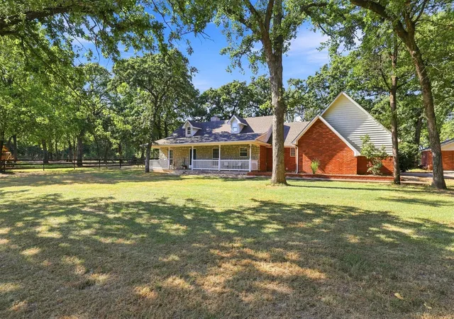 Photo 3 of Single family home for sale at 11952 N Woodlands Cir, Kingston, OK 73439 | MLS# 2630116 | Listing updated on 2026-08-20
