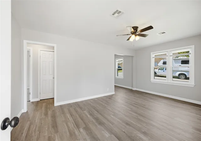 Photo 3 of Sale Pending at 4404 E Independence St, Tulsa, OK 74115 | MLS# 2630101 | Listing updated on 2026-08-26