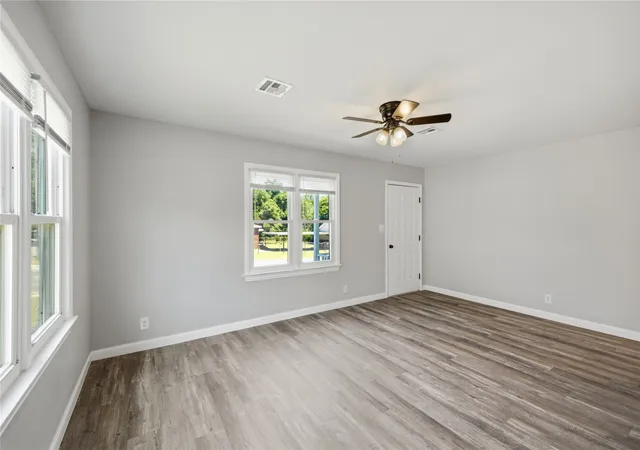 Photo 4 of Sale Pending at 4404 E Independence St, Tulsa, OK 74115 | MLS# 2630101 | Listing updated on 2026-08-26