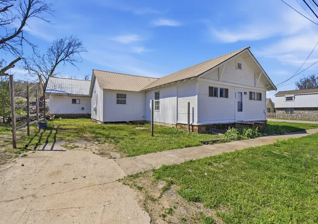 Photo 2 of Single family home for sale at 123 7th Street, Barnsdall, OK 74002 | MLS# 2630137 | Listing updated on 2026-08-20