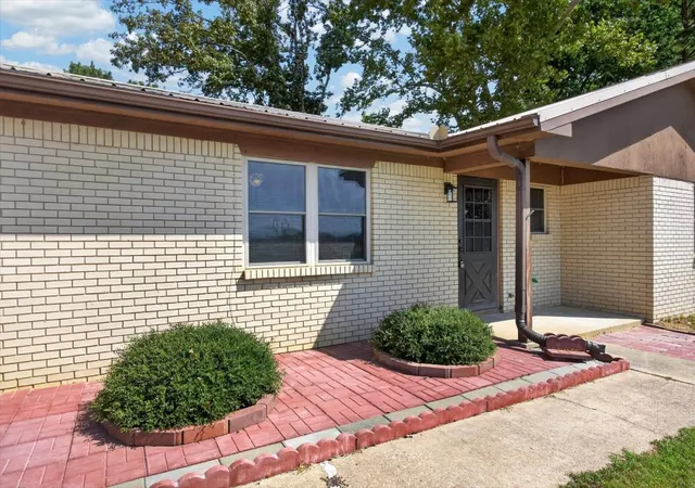 Photo 4 of Single family home for sale at 14630 Edward Loop, Cameron, OK 74932 | MLS# 2630144 | Listing updated on 2026-09-30