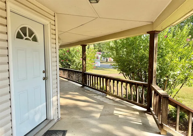 Photo 3 of Sale Pending at 624 W Canadian Ave, Vinita, OK 74301 | MLS# 2630145 | Listing updated on 2026-08-20