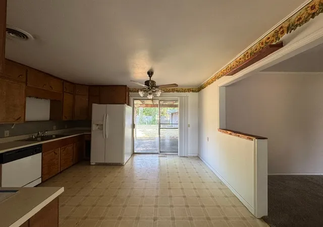 Photo 18 of Sale Pending at 212 S Wheeler Ave, Sallisaw, OK 74955 | MLS# 2630146 | Listing updated on 2026-08-28