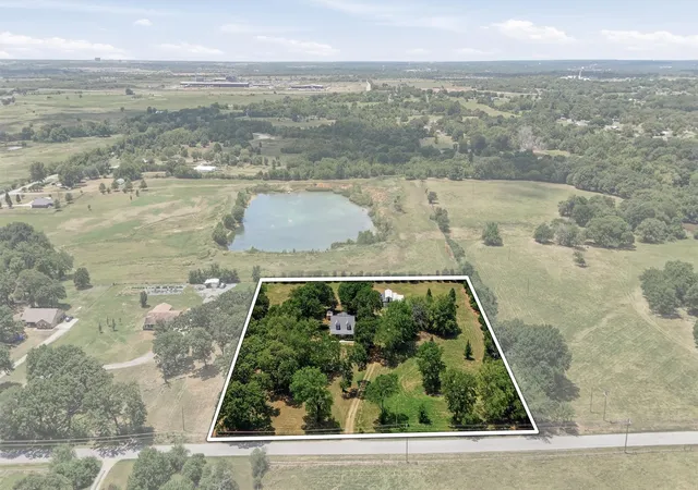 2nd image of 798 S Lone Oak Rd, Durant, OK 74701 | MLS# 2629959
