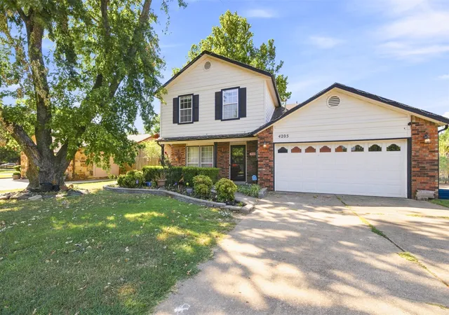 Photo 2 of Single family home for sale at 4205 W Quincy St, Broken Arrow, OK 74012 | MLS# 2628609 | Listing updated on 2026-09-17