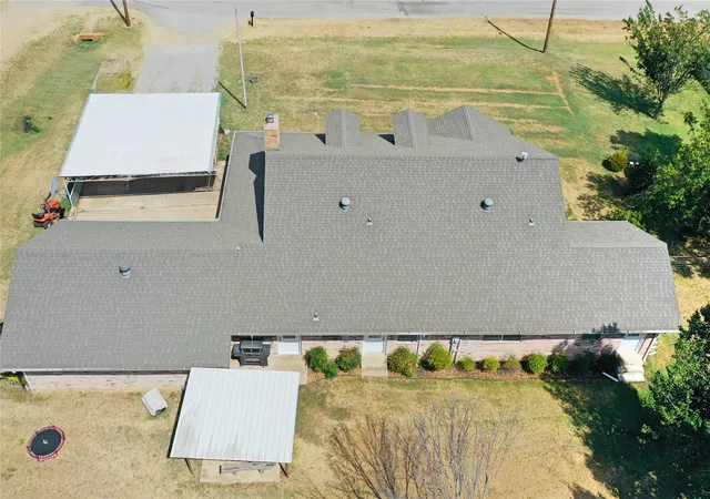 Photo 3 of Single family home for sale at 5071 Dundee Rd, Healdton, OK 73438 | MLS# 2630152 | Listing updated on 2026-08-20