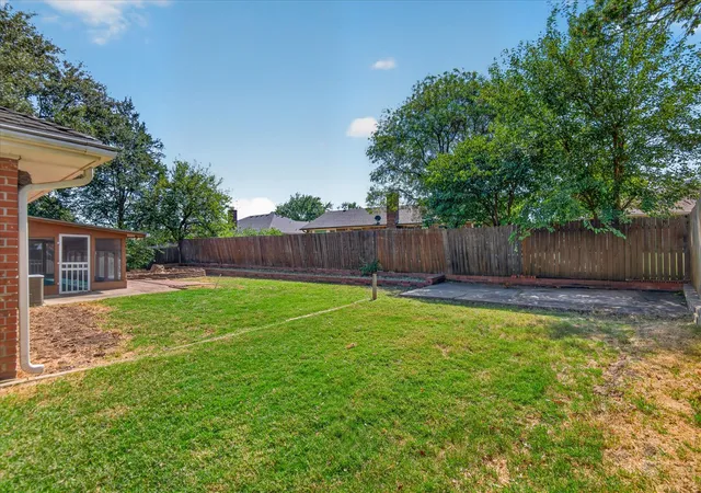 Photo 33 of Sale Pending at 1913 Rolling Hills Dr, Bartlesville, OK 74006 | MLS# 2630103 | Listing updated on 2026-08-24