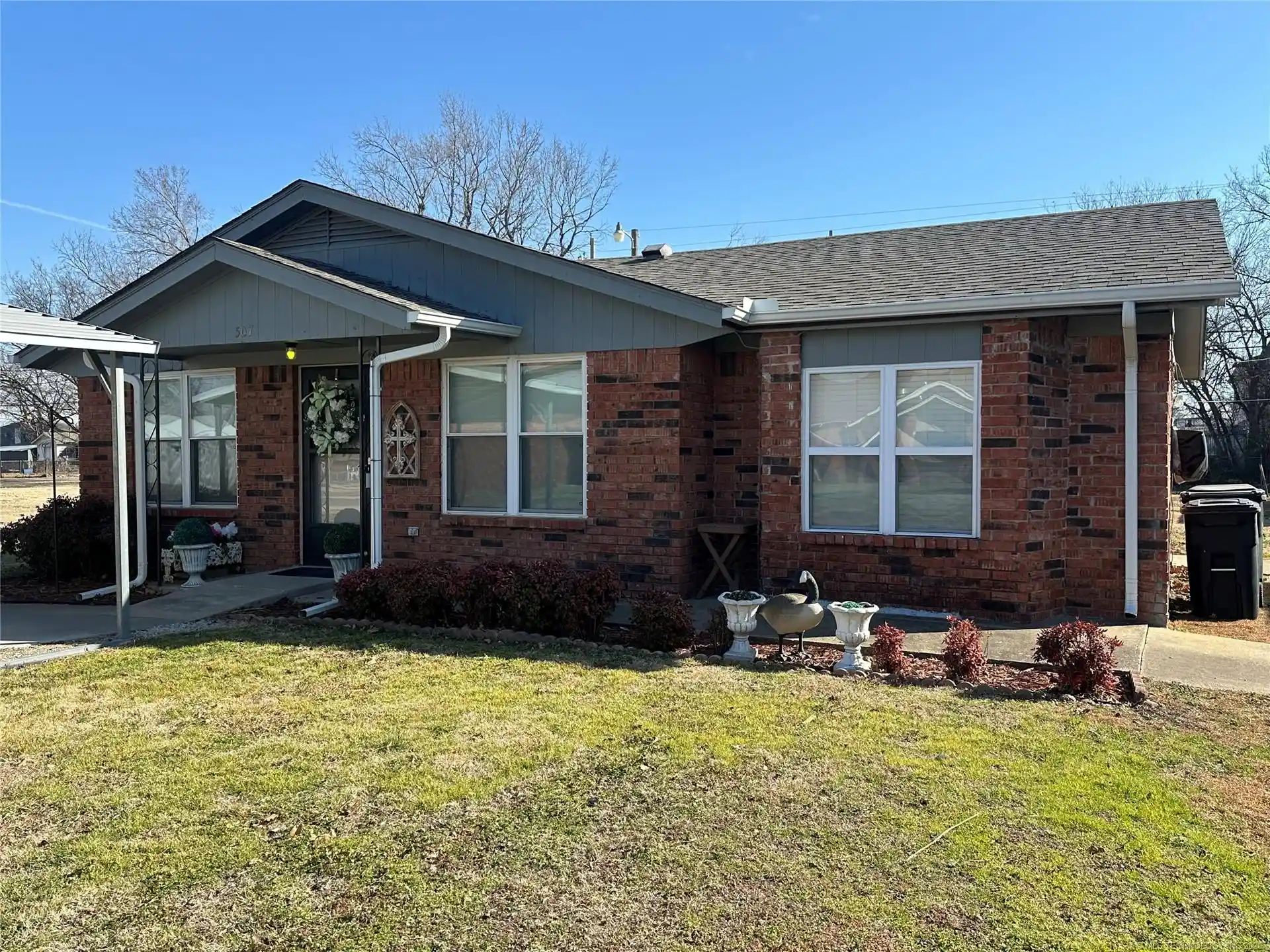 Photo 1 of Sale Pending at 507 S 2nd Street, Morris, OK 74445 | MLS# 2630068 | Listing updated on 2026-10-27