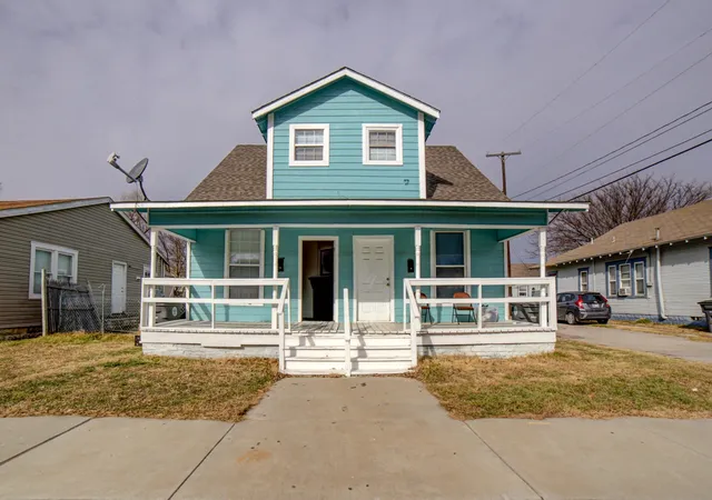Photo 2 of Sale Pending at 2009 E 2nd Street, Tulsa, OK 74104 | MLS# 2628804 | Listing updated on 2026-08-28