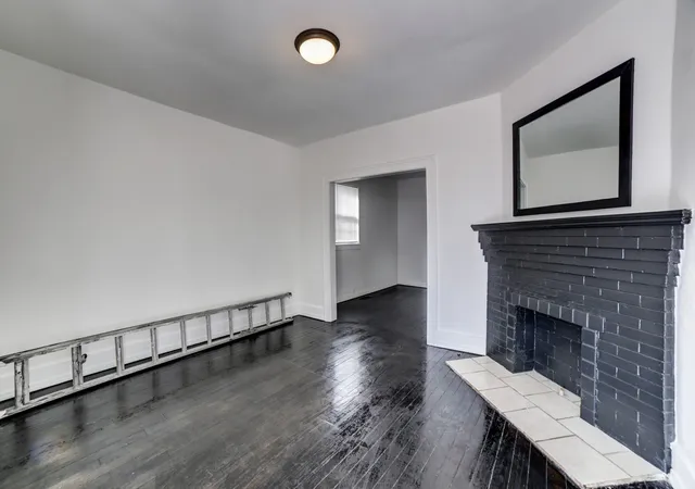 Listing Photo 4 - Condo for sale in building located at 2009 E 2nd St, Tulsa, OK 74104