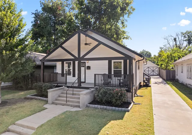 Photo 1 of Sale Pending at 535 S Wheeling Ave, Tulsa, OK 74104 | MLS# 2629960 | Listing updated on 2026-08-25