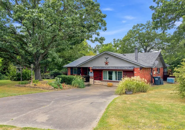 Photo 2 of Single family home for sale at 4808 S 267th East Ave, Broken Arrow, OK 74014 | MLS# 2625974 | Listing updated on 2026-08-28