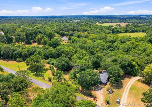 Photo 3 of Single family home for sale at 4808 S 267th East Ave, Broken Arrow, OK 74014 | MLS# 2625974 | Listing updated on 2026-09-30