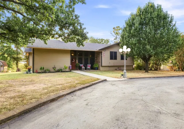 1st image of 171 Woods Rd, Mead, OK 73449 | MLS# 2630164