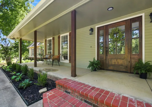 Photo 2 of Sale Pending at 9376 Colonial Dr, Claremore, OK 74019 | MLS# 2629654 | Listing updated on 2026-08-20
