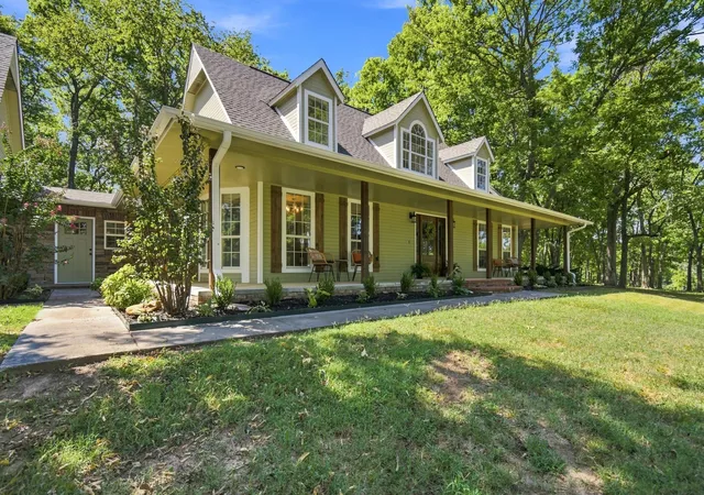 Photo 3 of Sale Pending at 9376 Colonial Dr, Claremore, OK 74019 | MLS# 2629654 | Listing updated on 2026-08-20