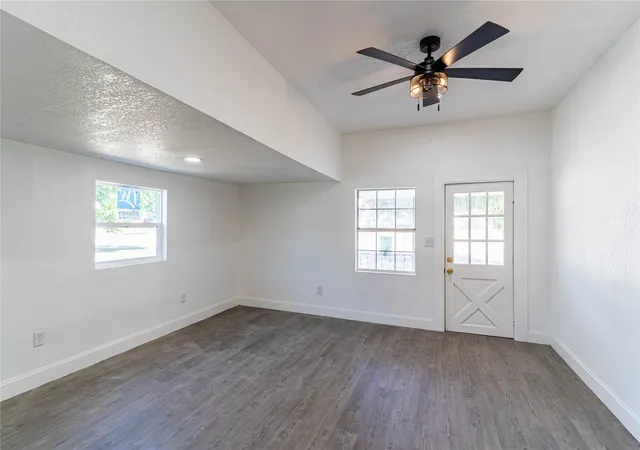 Photo 3 of Single family home for sale at 508 E 3rd Avenue, Bristow, OK 74010 | MLS# 2630115 | Listing updated on 2026-08-20