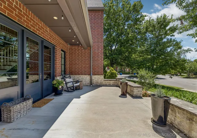 Photo 3 of Sale Pending at 1571 E 22nd Place, Tulsa, OK 74114 | MLS# 2630258 | Listing updated on 2026-08-20