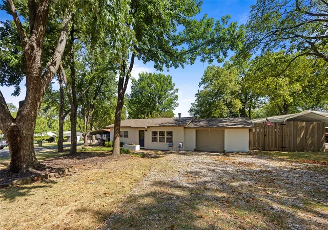 Photo 3 of Single family home for sale at 69457 S 321 Road, Wagoner, OK 74467 | MLS# 2630340 | Listing updated on 2026-10-05