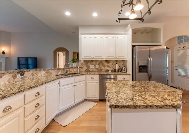 Photo 3 of Sale Pending at 1710 W 118th Street S, Jenks, OK 74037 | MLS# 2630354 | Listing updated on 2026-08-25