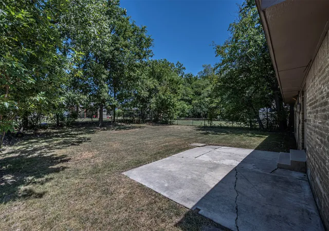 Photo 4 of Single family home for sale at 926 Charles, Ada, OK 74820 | MLS# 2630309 | Listing updated on 2026-10-01