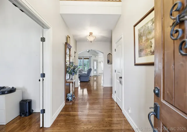 Photo 3 of Sale Pending at 602 Cross Timbers Blvd, Sapulpa, OK 74066 | MLS# 2630399 | Listing updated on 2026-08-28