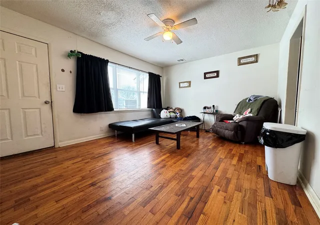 Photo 3 of Single family home for sale at 435 S Maple St, Nowata, OK 74048 | MLS# 2630201 | Listing updated on 2026-08-20