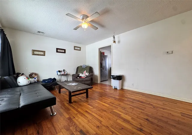 Photo 3 of Single family home for sale at 435 S Maple St, Nowata, OK 74048 | MLS# 2630201 | Listing updated on 2026-08-20
