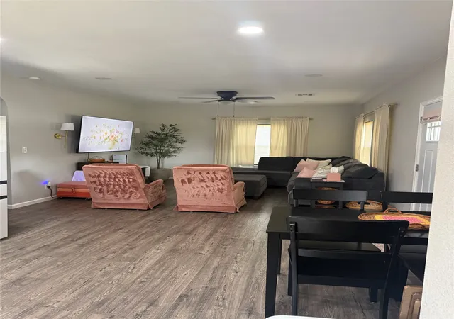 Photo 3 of Sale Pending at 36947 W Hwy 33 Hwy, Mannford, OK 74044 | MLS# 2628743 | Listing updated on 2026-10-02