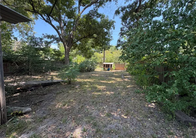 Photo 11 of Single family home for sale at 1220 Cherry St, Muskogee, OK 74403 | MLS# 2630357 | Listing updated on 2026-08-20