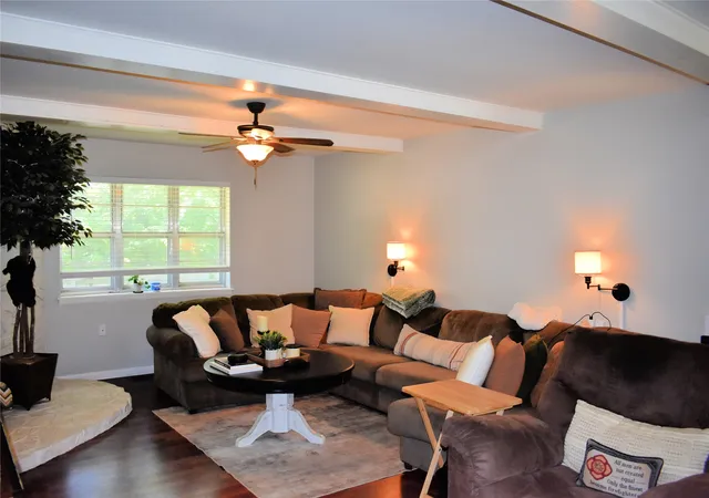 Photo 3 of Single family home for sale at 1110 S 4 Street, Hugo, OK 74743 | MLS# 2630273 | Listing updated on 2026-08-20