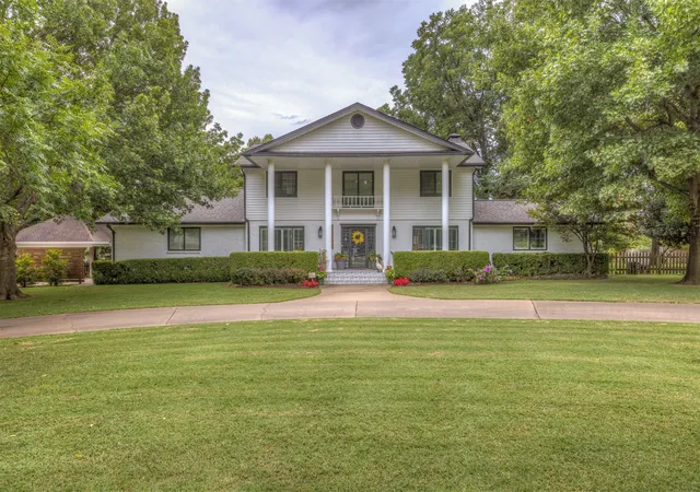 1st image of 8242 E 114th St, Bixby, OK 74008 | MLS# 2630445