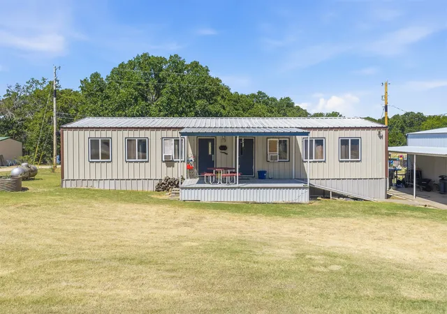 Photo 1 of Single family home for sale at 9817 Polecat, Kingston, OK 73439 | MLS# 2630404 | Listing updated on 2026-08-20