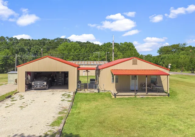 Photo 2 of Single family home for sale at 9989 Polecat Ave, Kingston, OK 73439 | MLS# 2630478 | Listing updated on 2026-08-20