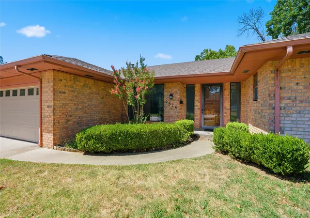 2nd image of 2516 Timber Terrace, Ada, OK 74820 | MLS# 2630461