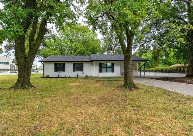 1st image of 308 E Stadium Rd, Bixby, OK 74008 | MLS# 2627987